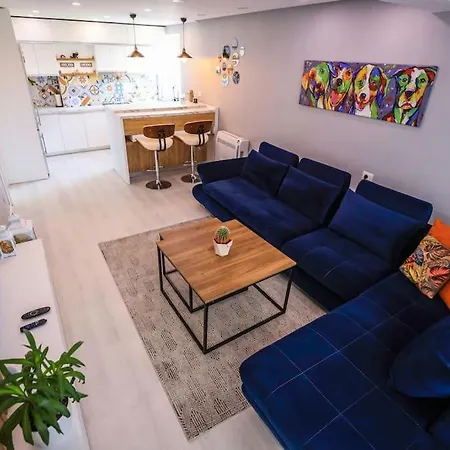 Colorful Oasis With Sunny Balcony Lejlighed *